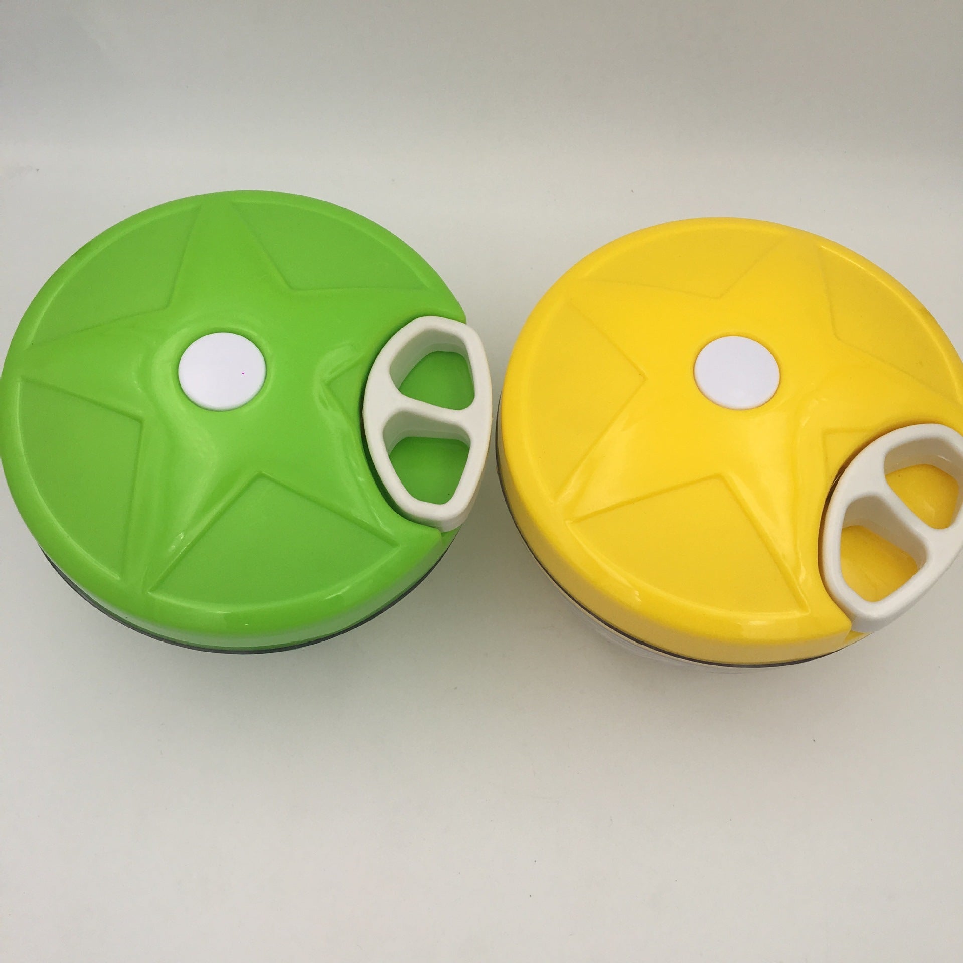 Multifunction Vegetable Fruit Twist Shredder Manual Meat